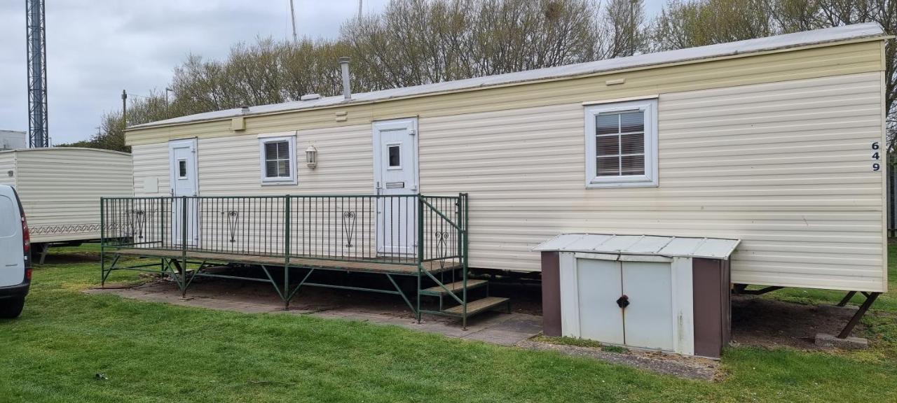 8 Berth Caravan Direct Beach Access Инголдмелс Экстерьер фото